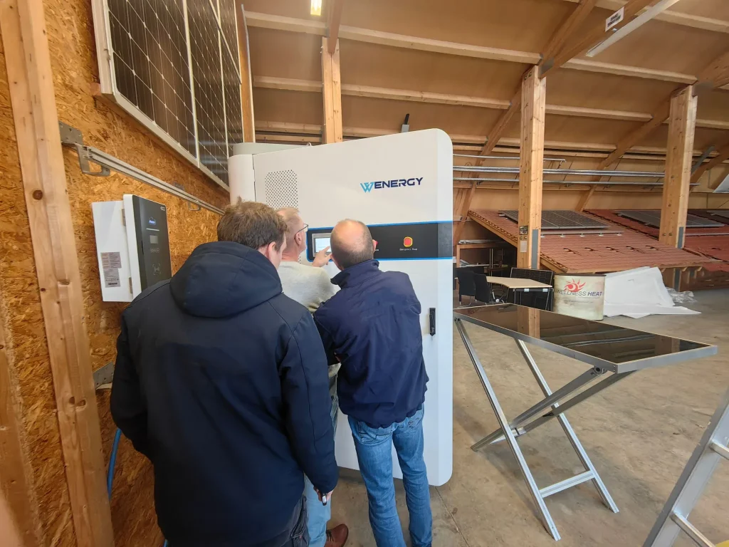 Dự án Điện Mặt Trời + Lưu Trữ – Đức