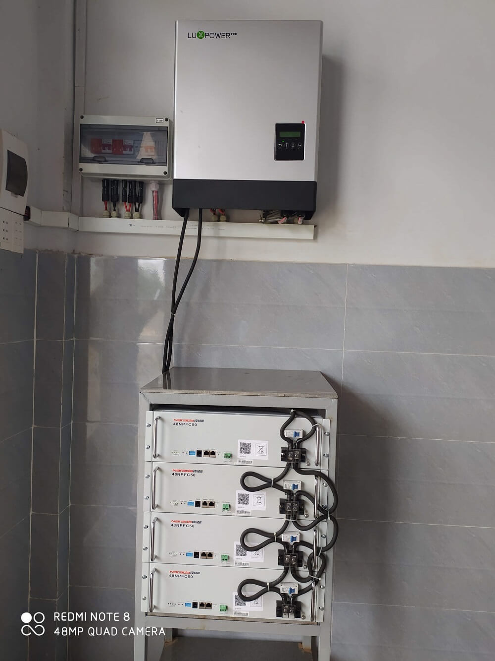 pin lưu trữ điện mặt trời