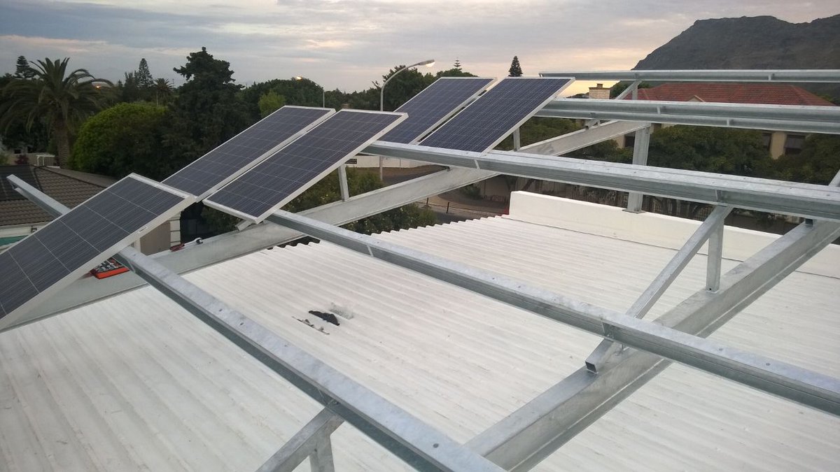 cách lắp pin năng lượng mặt trời