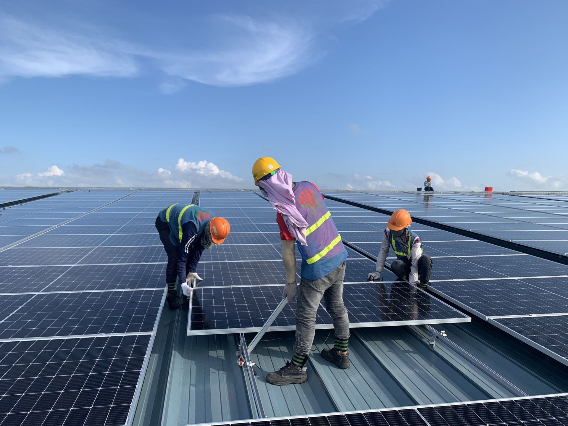 lắp hệ thống điện năng lượng mặt trời